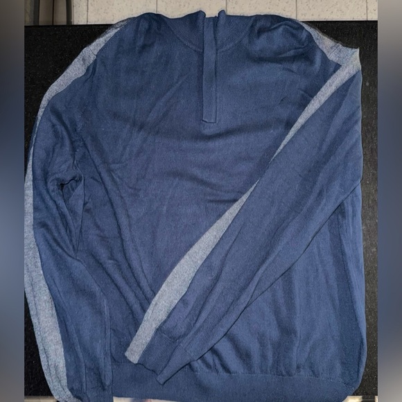 Perry Ellis Men’s Half Zip Sweater - Picture 2 of 3
